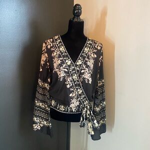 VENUS Black and Cream Floral Wrap Blouse